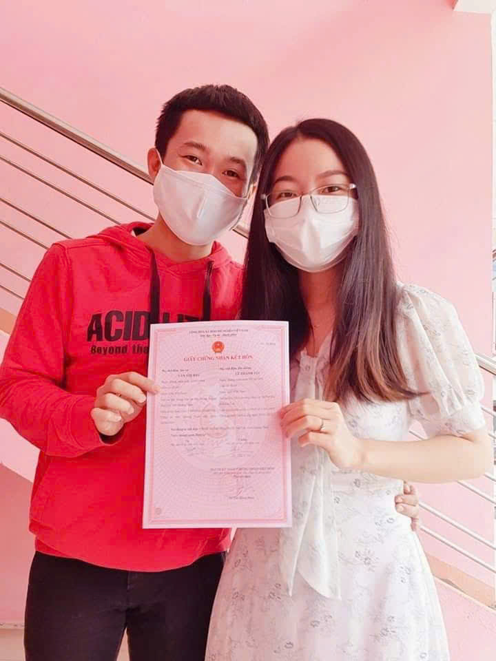 Cột mốc kết hôn